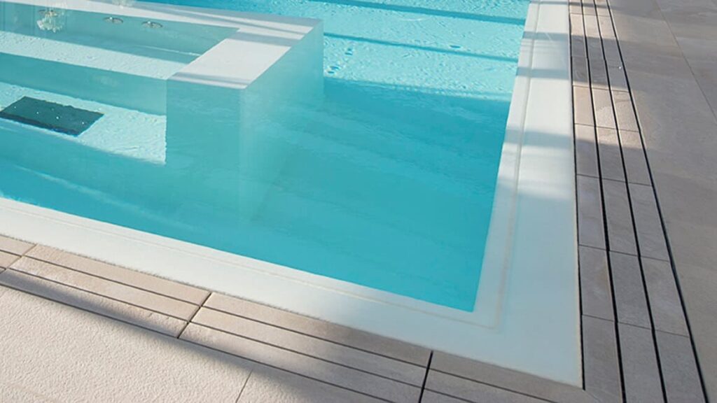 Caniveaux piscine design